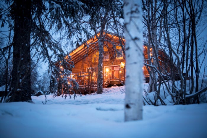 Winter Luxury Tour : Northern Lights Viewing | Alaska Luxury Lodge Stays
